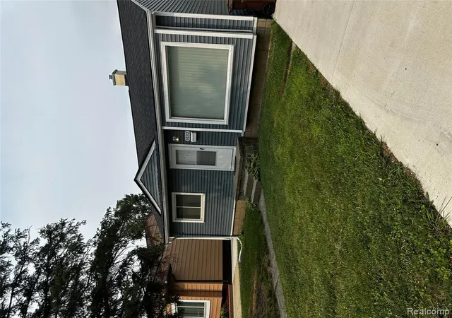 1st image of 5132 Gloria St, Wayne, MI 48184 | MLS# 61016471