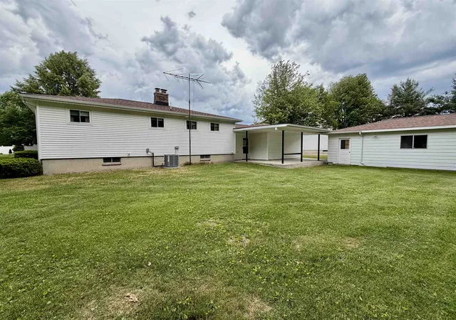 Homes for sale in Pinconning, MI | 216 E 8Th Street Street, Pinconning, MI 48650 | MLS# 50211688