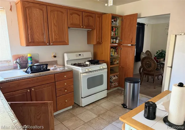 Photo 2 of Single family home for sale at 12726 Chatham St, Detroit, MI 48223 3104 | MLS# 61024507 | Listing updated on 2026-09-01