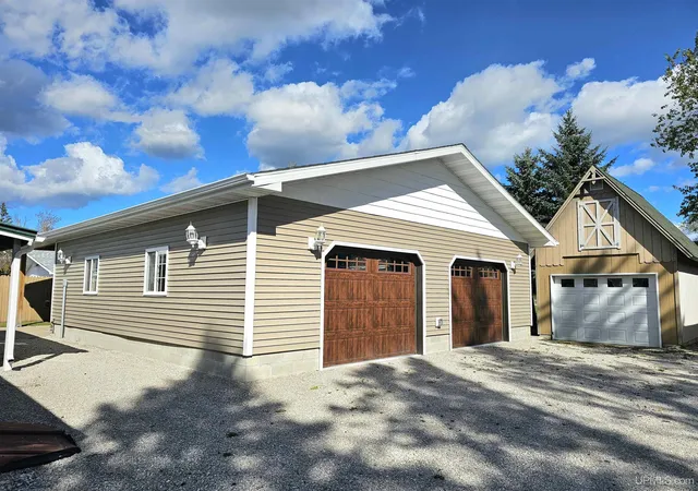 Photo 3 of Single family home for sale at 224 N 5th Street, Manistique, MI 49854 | MLS# 50218770 | Listing updated on 2026-08-17