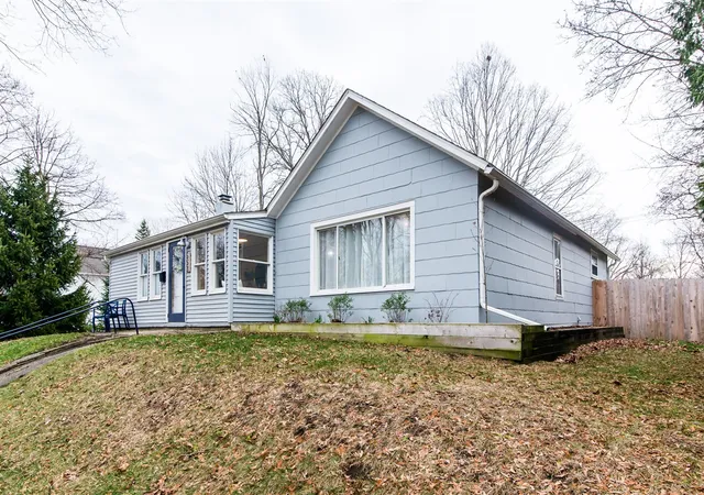 Homes for sale in Chelsea, MI | 553 W Middle St, Chelsea, MI 48118 | MLS# 70521652