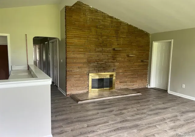5th image of 12000 Inkster Rd, Romulus, MI 48174 | MLS# 60926352