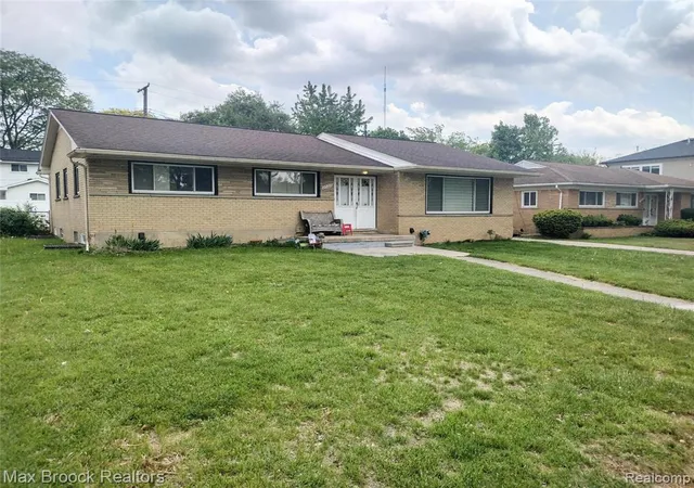 26th image of 25210 Ridge Cliff Dr, Southfield, MI 48075 2077 | MLS# 61007138