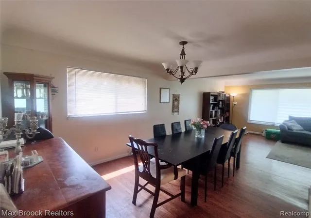 4th image of 25210 Ridge Cliff Dr, Southfield, MI 48075 2077 | MLS# 61007138