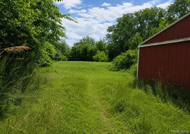 5th image of 6851 Merriman Rd, Romulus, MI 48174 | MLS# 61001524