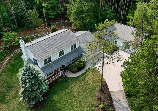 5th image of 4530 Summit Forest Dr #14, Rockford, MI 49341 | MLS# 70552430