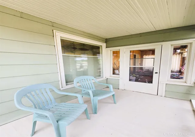 Photo 3 of Single family home for sale at 609 W Douglass Ave, Houghton, MI 49931 | MLS# 50216157 | Listing updated on 2026-09-15