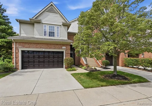 Photo 2 of Condo for sale at 37585 Newburg Park Circle #16, Livonia, MI 48152 1373 | MLS# 61025272 | Listing updated on 2026-09-14