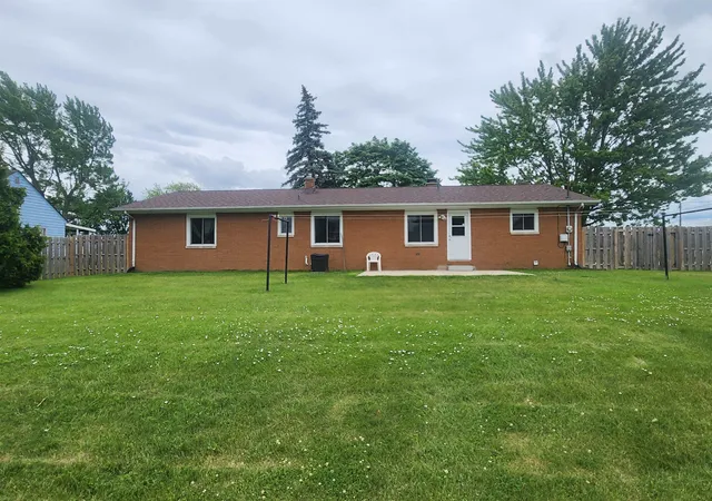 Photo 3 of Single family home for sale at 1974 W Youngs Ditch Rd, Bay City, MI 48708 | MLS# 50211836 | Listing updated on 2026-08-24