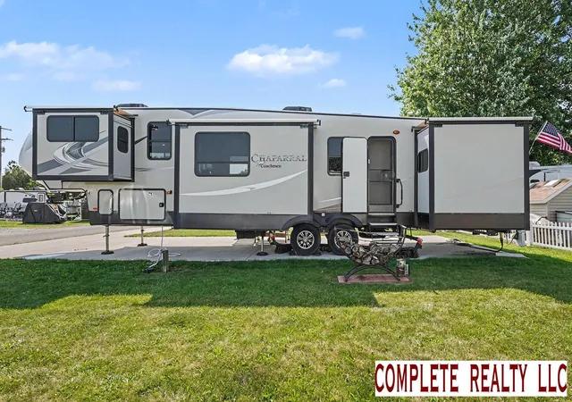 Homes for sale in Au Gres, MI | 831 S Main, Unit 213 St, Au Gres, MI 48703 | MLS# 50214342