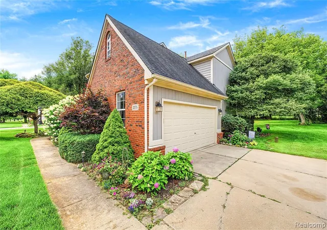 4th image of 2375 Reidsview, White Lake, MI 48383 | MLS# 61021532