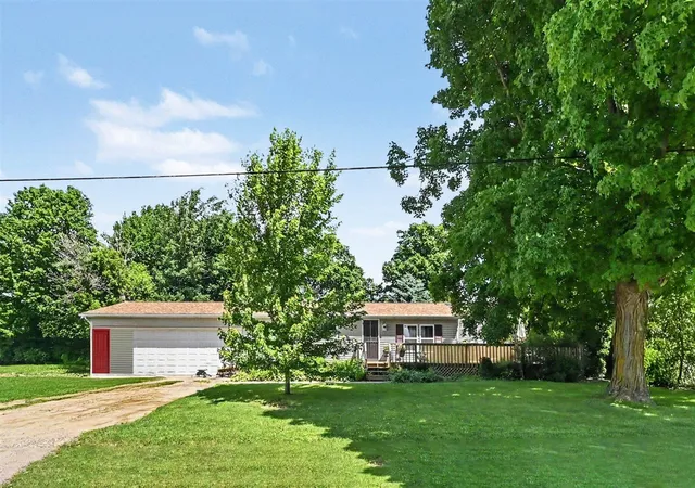 1st image of 141 E Franklin St, Woodland, MI 48897 | MLS# 70540571