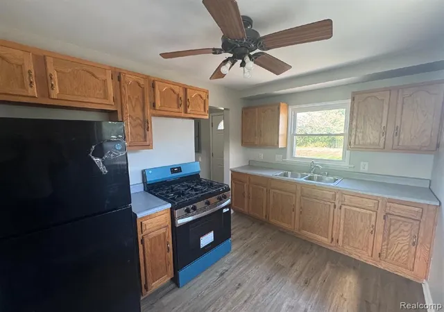 Photo 3 of Single family home for sale at 28860 Grayfield Dr, Farmington Hills, MI 48336 3726 | MLS# 61022896 | Listing updated on 2026-08-29