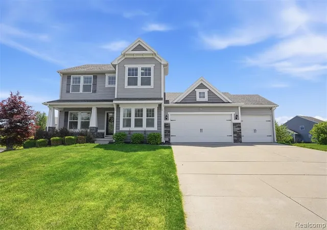 Homes for sale in Brighton, MI | 217 Shinnecock Dr, Brighton, MI 48114 | MLS# 61002583