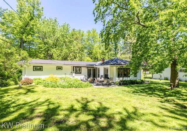 Homes for sale in Burtchville, MI | 3361 Clyde Dr, Burtchville, MI 48059 | MLS# 60998533
