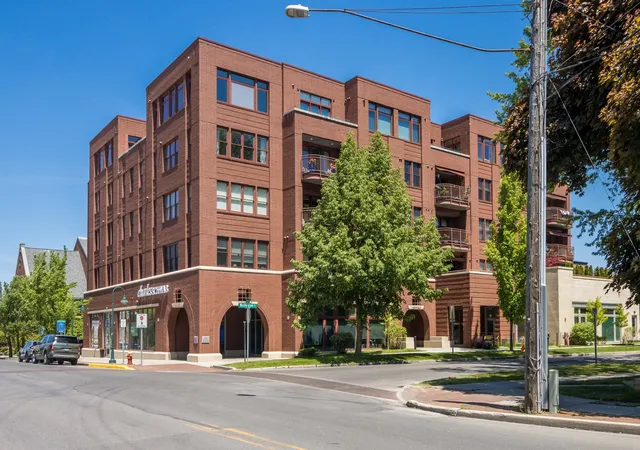 1st image of 215 Washington St #2F, Traverse City, MI 49684 | MLS# 80069369