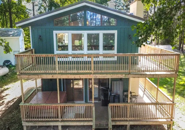 2nd image of 2520 W Deerfield, Mount Pleasant, MI 48858 | MLS# 80072683