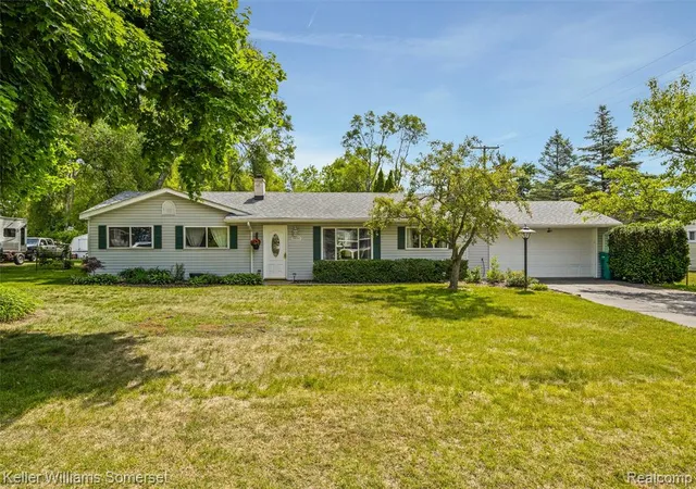 Homes for sale in Clarkston, MI | 5550 Mary Sue St, Clarkston, MI 48346 | MLS# 60999520