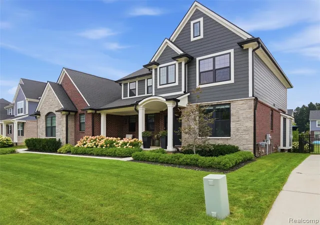 5th image of 4142 Ascott Ln, Walled Lake, MI 48390 | MLS# 61022385