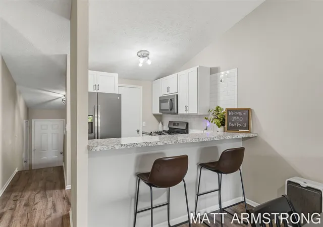 Photo 2 of Sale Pending at 1380 Bent Tree Ct #48, Hudsonville, MI 49426 | MLS# 70554683 | Listing updated on 2026-09-03