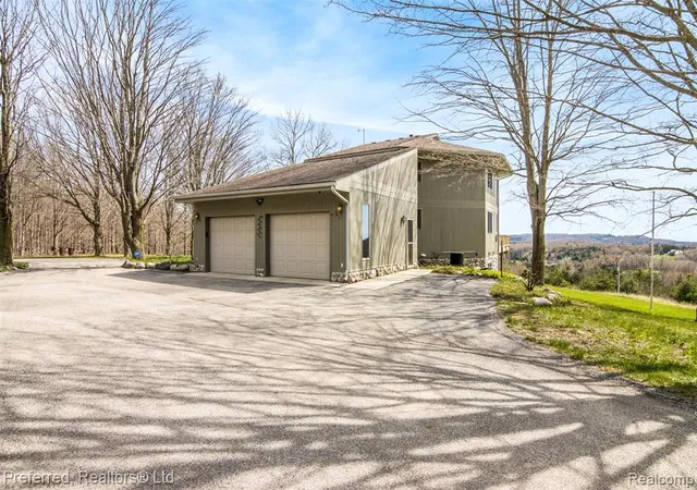 4th image of 1693 Elm Road, Frankfort, MI 49635 | MLS# 60979016