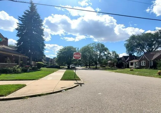 4th image of 11800 Riad St, Detroit, MI 48224 | MLS# 60931724