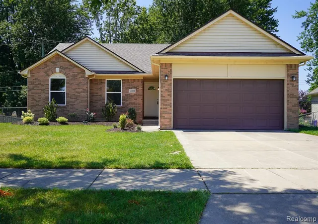 Photo 1 of Single family home for sale at 51819 Kings Pointe Dr, New Baltimore, MI 48047 6351 | MLS# 61024942 | Listing updated on 2026-08-27