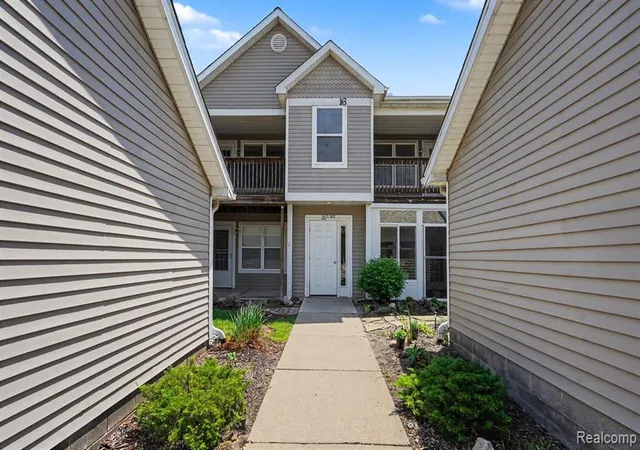 Homes for sale in Ann Arbor, MI | 1429 Millbrook Trail #172, Ann Arbor, MI 48108 | MLS# 60982794