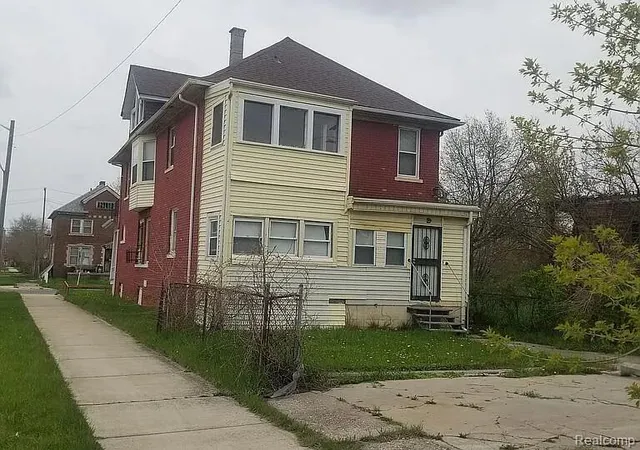 Photo 3 of Single family home for sale at 169 Avalon St, Highland Park, MI 48203 | MLS# 61021583 | Listing updated on 2026-08-16