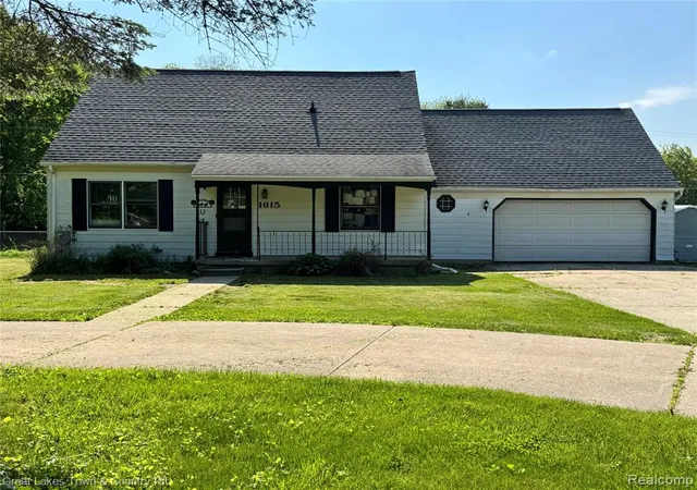 Homes for sale in Lapeer, MI | 1615 Indian Rd, Lapeer, MI 48446 | MLS# 60996681