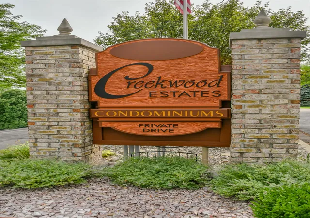 Photo 2 of Sale Pending at 3135 Creekwood Cir, Bay City, MI 48706 | MLS# 50219040 | Listing updated on 2026-09-11