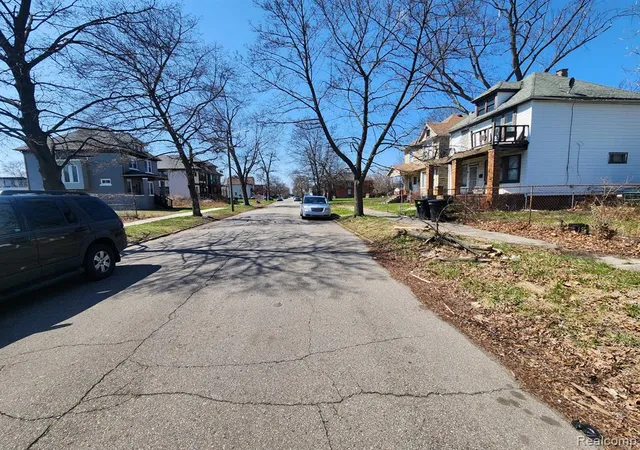 Photo 4 of Land for sale at 595 Leicester Ct, Detroit, MI 48202 | MLS# 60983810 | Listing updated on 2026-07-07