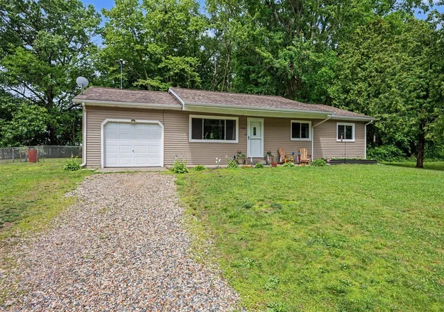 Homes for sale in Three Rivers, MI | 1100 Orchard Dr, Three Rivers, MI 49093 | MLS# 70540914