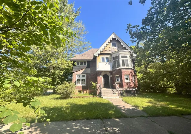 1st image of 205 Alger St, Detroit, MI 48202 | MLS# 70520114