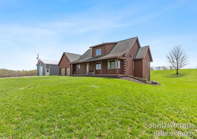 Homes for sale in Caledonia, MI | 7320 100th St, Caledonia, MI 49316 | MLS# 70530435