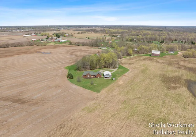 Homes for sale in Caledonia, MI | 7320 100th St, Caledonia, MI 49316 | MLS# 70530435