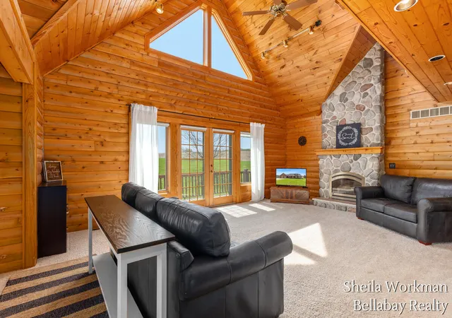 Homes for sale in Caledonia, MI | 7320 100Th St, Caledonia, MI 49316 | MLS# 70530435