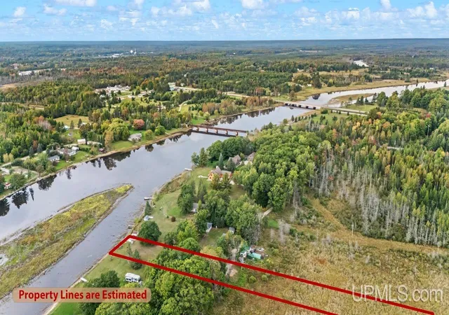 Homes for sale in Rapid River, MI | 8391 U6 Ln, Rapid River, MI 49878 | MLS# 50209672