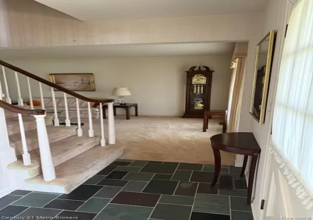 2nd image of 6096 Pebbleshire Dr, Grand Blanc, MI 48439 | MLS# 61005689