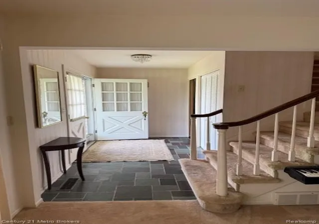 3rd image of 6096 Pebbleshire Dr, Grand Blanc, MI 48439 | MLS# 61005689