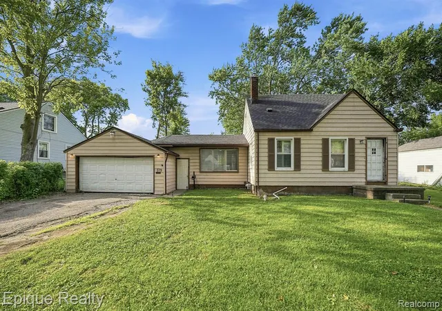 1st image of 579 Lebaron Ave, Pontiac, MI 48340 | MLS# 61012277