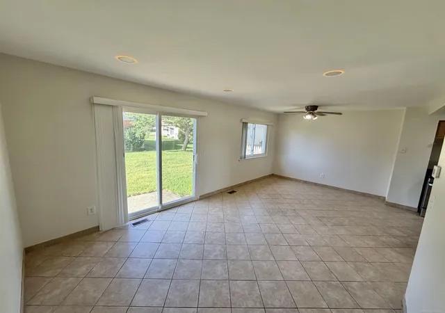 Photo 5 of Single Family Residence at 2208 Orchard Crst St, Shelby Township, MI 48317 | MLS# 50211360 | | Sold on 2026-06-25