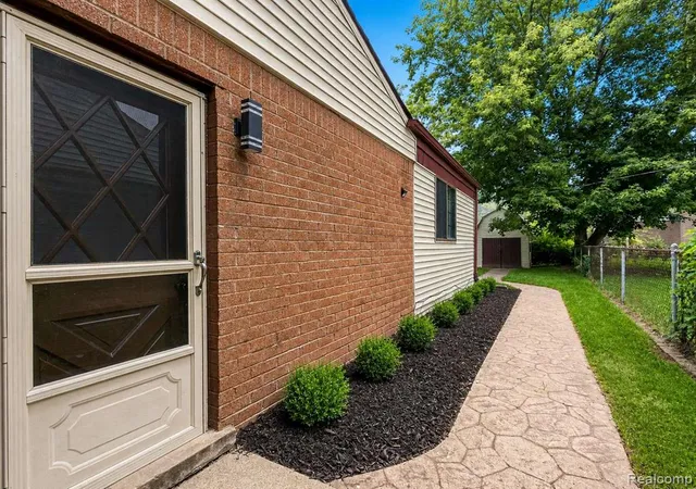 Photo 3 of Sale Pending at 33424 Cheryl St, Clinton Township, MI 48035 3931 | MLS# 61012406 | Listing updated on 2026-08-30
