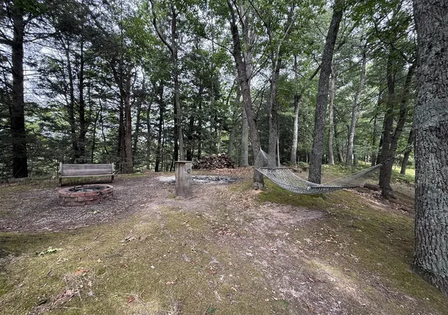 Photo 4 of Single family home for sale at 5700 W Lakeshore Ct, Pentwater, MI 49449 | MLS# 70554116 | Listing updated on 2026-09-28