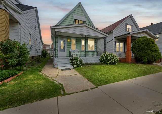 Homes for sale in Hamtramck, MI | 3899 Trowbridge St, Hamtramck, MI 48212 | MLS# 61004806