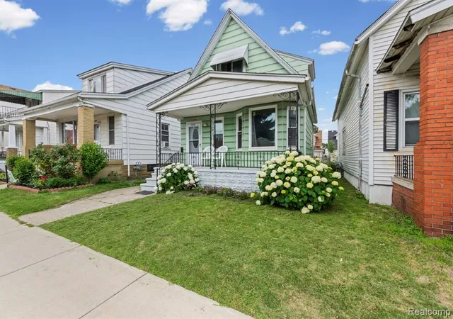 Homes for sale in Hamtramck, MI | 3899 Trowbridge St, Hamtramck, MI 48212 | MLS# 61004806