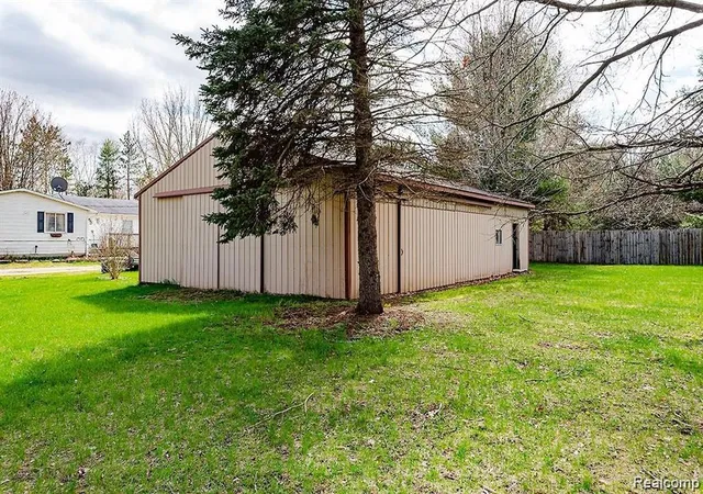 41st image of 140 Larson Rd, Attica, MI 48412 | MLS# 61020538