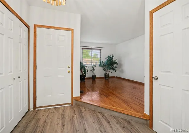 Photo 5 of Single Family Residence at 35252 Simon Dr, Clinton Township, MI 48035 | MLS# 60996894 | | Sold on 2026-06-23