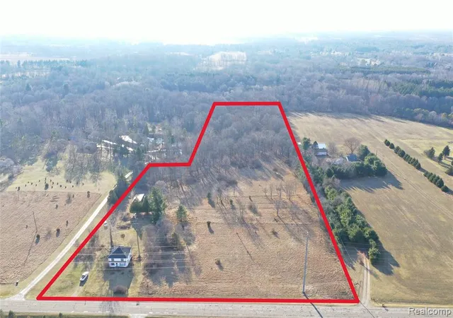 3337 Marathon Rd, Columbiaville, MI 48421 | MLS# 60977537 | Houzeo