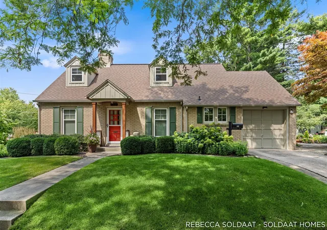 Photo 1 of Sale Pending at 409 Marywood Dr, Grand Rapids, MI 49505 | MLS# 70552983 | Listing updated on 2026-08-21